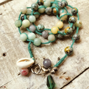 Stone neckpiece