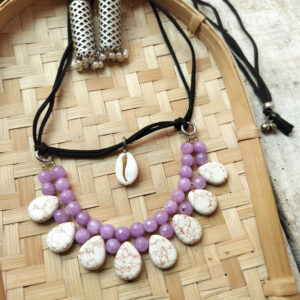 Stone neckpiece