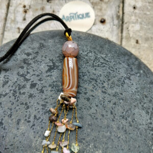 Stone neckpiece