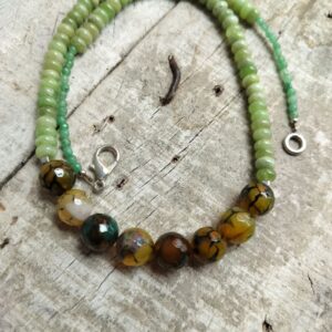 Stone neckpiece