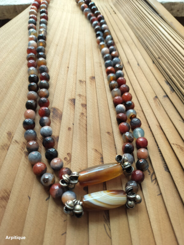 Stone neckpiece - Image 2