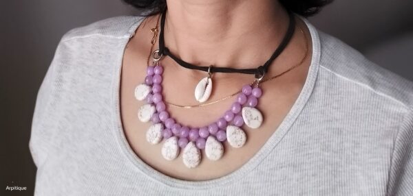 Stone neckpiece - Image 3