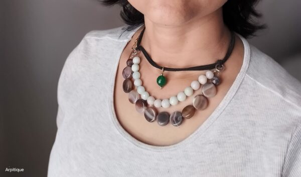 Stone neckpiece - Image 2