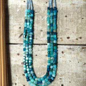 Stone neckpiece