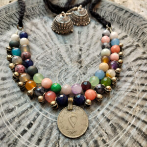 Stone neckpiece