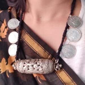 Replica neckpiece